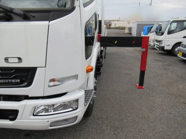 三菱ふそうファイタークレーン4段増トン（6t・8t）[写真08]