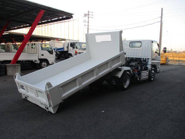 三菱ふそうキャンターローダーダンプ小型（2t・3t）[写真02]