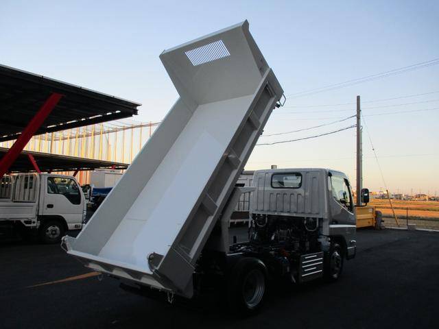 三菱ふそうキャンターローダーダンプ小型（2t・3t）[写真09]
