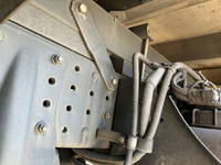 三菱ふそうキャンター平ボディ小型（2t・3t）[写真23]