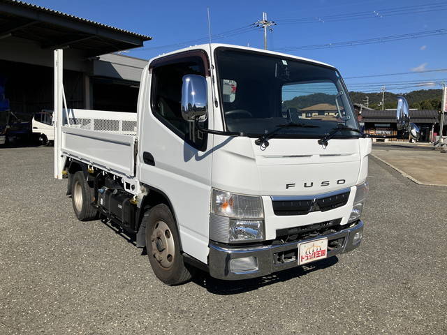 三菱ふそうキャンター平ボディ小型（2t・3t）[写真03]
