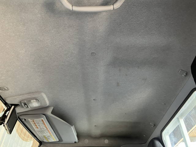 三菱ふそうキャンター平ボディ小型（2t・3t）[写真32]