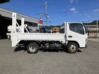 三菱ふそうキャンター平ボディ小型（2t・3t）[写真06]