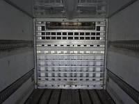 日産クオン冷蔵冷凍ウイング大型（10t）[写真19]