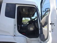 日産クオン冷蔵冷凍ウイング大型（10t）[写真31]