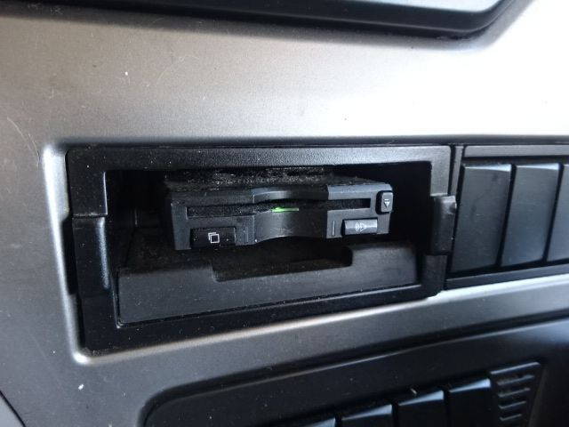 日産クオン冷蔵冷凍ウイング大型（10t）[写真38]