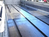 三菱ふそうスーパーグレート冷蔵冷凍ウイング大型（10t）[写真15]