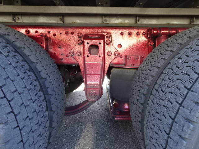 三菱ふそうスーパーグレート冷蔵冷凍ウイング大型（10t）[写真26]