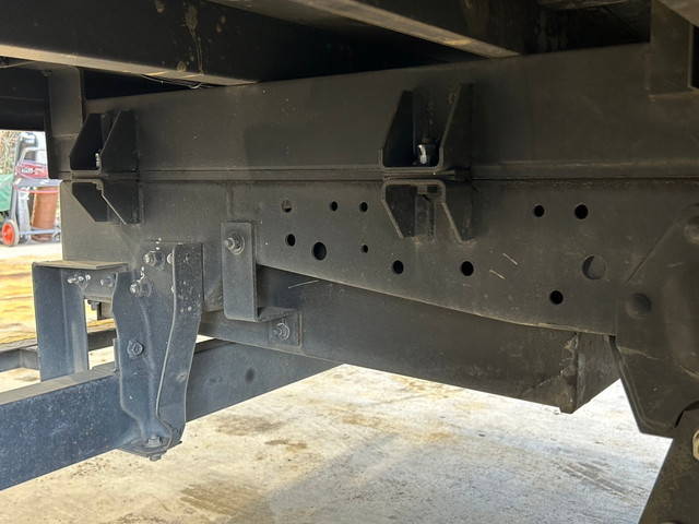 いすゞエルフボトルバン小型（2t・3t）[写真14]