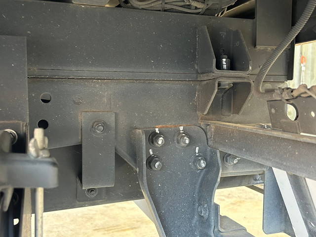 いすゞエルフボトルバン小型（2t・3t）[写真16]