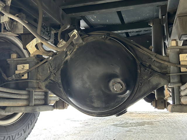 いすゞエルフボトルバン小型（2t・3t）[写真18]