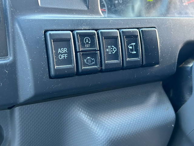 いすゞエルフボトルバン小型（2t・3t）[写真24]