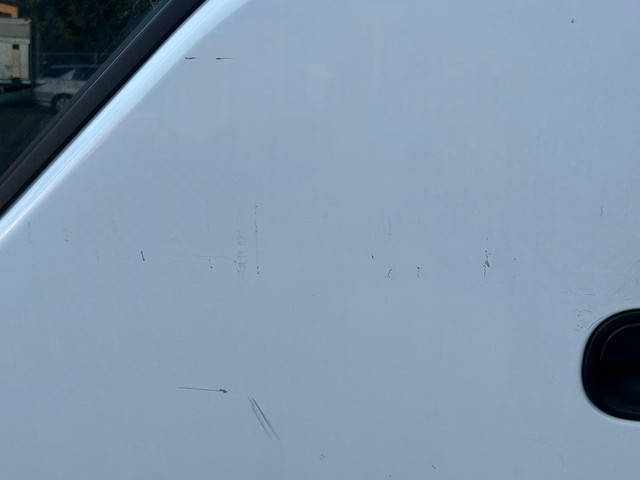 いすゞエルフボトルバン小型（2t・3t）[写真37]