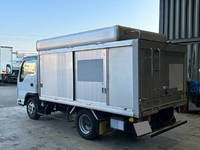 いすゞエルフボトルバン小型（2t・3t）[写真04]