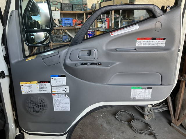 日野デュトロ高所作業車小型（2t・3t）[写真28]