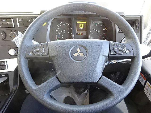 三菱ふそうグレートセルフクレーン4段大型（10t）[写真35]