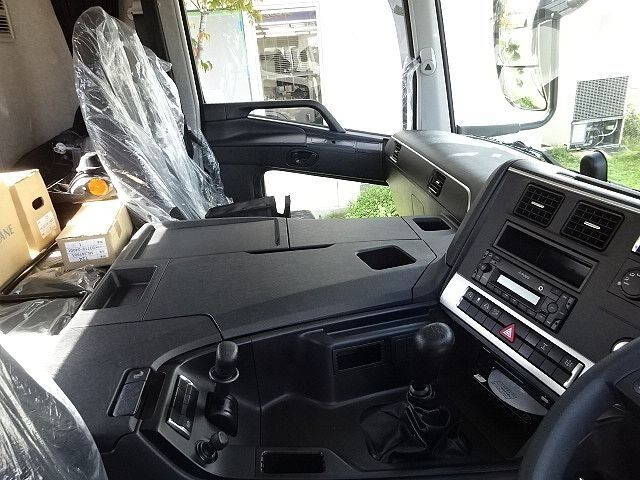 三菱ふそうグレートセルフクレーン4段大型（10t）[写真37]