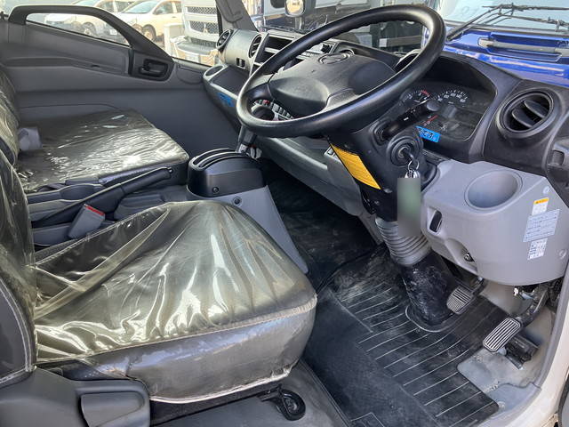 日野デュトロクレーン4段小型（2t・3t）[写真31]