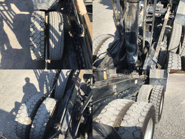 三菱ふそうスーパーグレートダンプ大型（10t）[写真18]