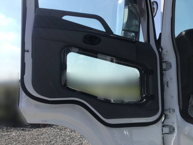 三菱ふそうスーパーグレートダンプ大型（10t）[写真29]