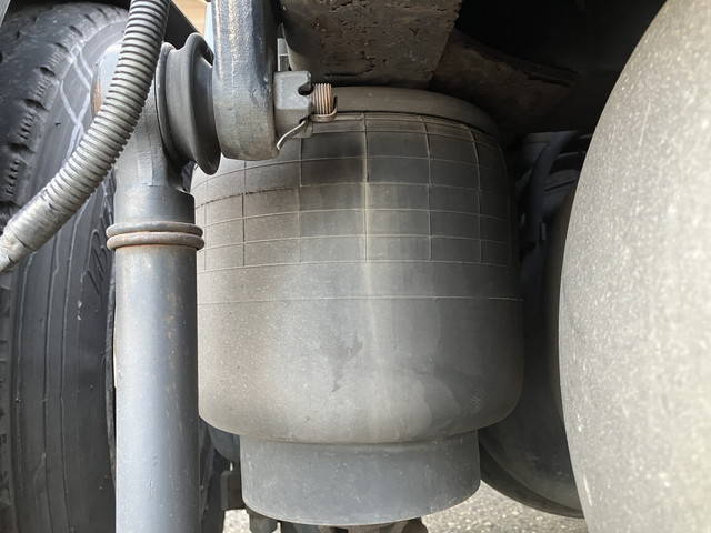 三菱ふそうスーパーグレートトレーラーヘッド（トラクターヘッド）大型（10t）[写真19]