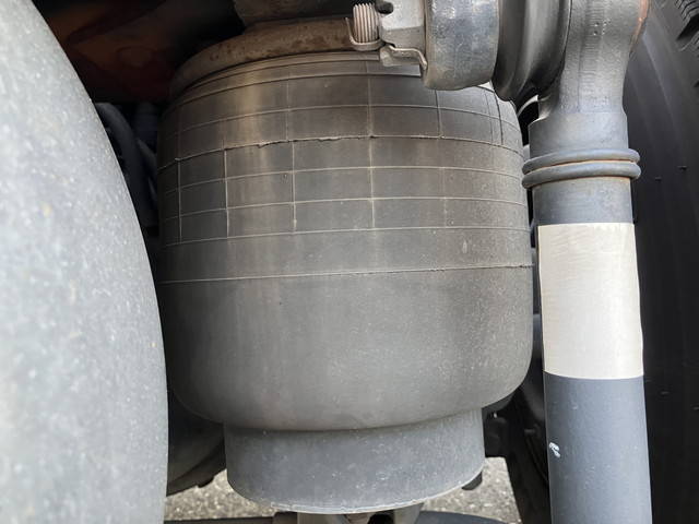 三菱ふそうスーパーグレートトレーラーヘッド（トラクターヘッド）大型（10t）[写真20]