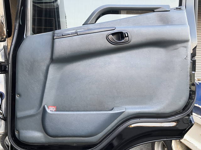 三菱ふそうスーパーグレートトレーラーヘッド（トラクターヘッド）大型（10t）[写真27]