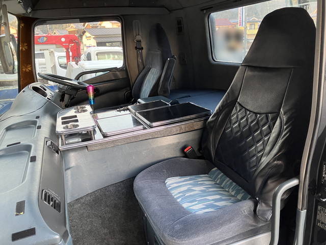 三菱ふそうスーパーグレートトレーラーヘッド（トラクターヘッド）大型（10t）[写真28]