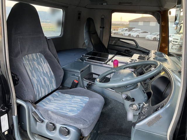 三菱ふそうスーパーグレートトレーラーヘッド（トラクターヘッド）大型（10t）[写真29]