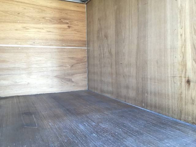 いすゞエルフアルミバン小型（2t・3t）[写真15]