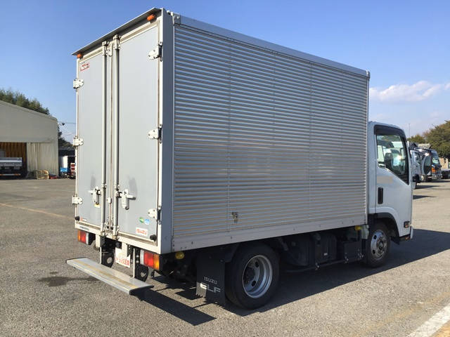 いすゞエルフアルミバン小型（2t・3t）[写真02]