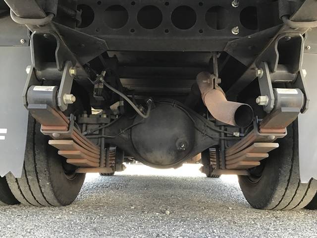 いすゞエルフアルミバン小型（2t・3t）[写真26]