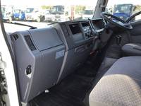 いすゞエルフアルミバン小型（2t・3t）[写真32]