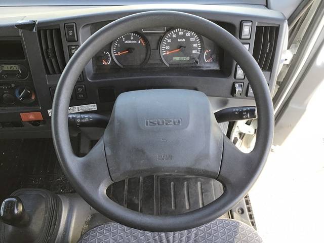 いすゞエルフアルミバン小型（2t・3t）[写真38]