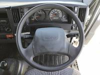 いすゞエルフアルミバン小型（2t・3t）[写真38]