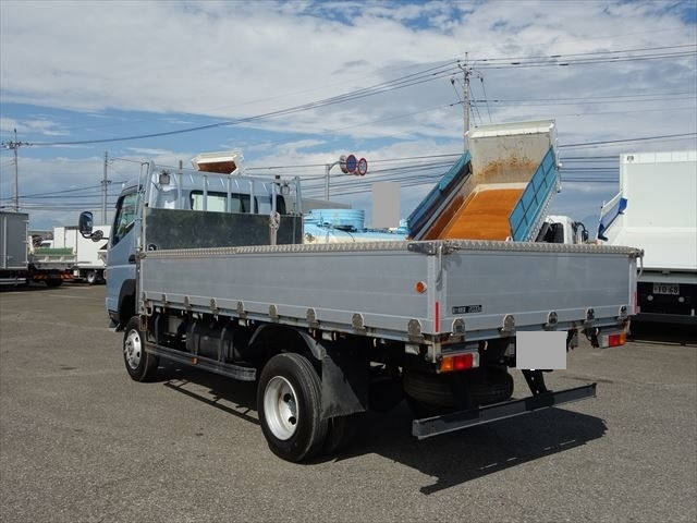 日産カゼットアルミブロック小型（2t・3t）[写真02]