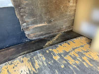 いすゞエルフ平ボディ小型（2t・3t）[写真10]