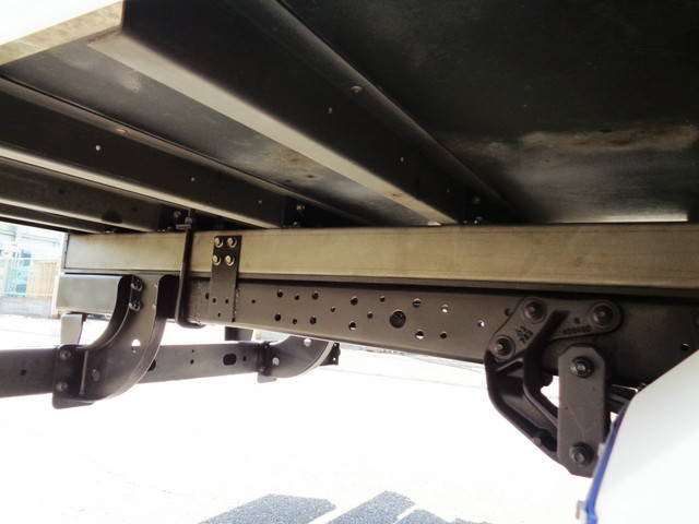 日野デュトロ冷凍車（冷蔵車）小型（2t・3t）[写真30]