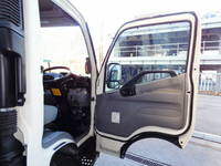 日野デュトロ冷凍車（冷蔵車）小型（2t・3t）[写真33]