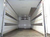 日野デュトロ冷凍車（冷蔵車）小型（2t・3t）[写真09]