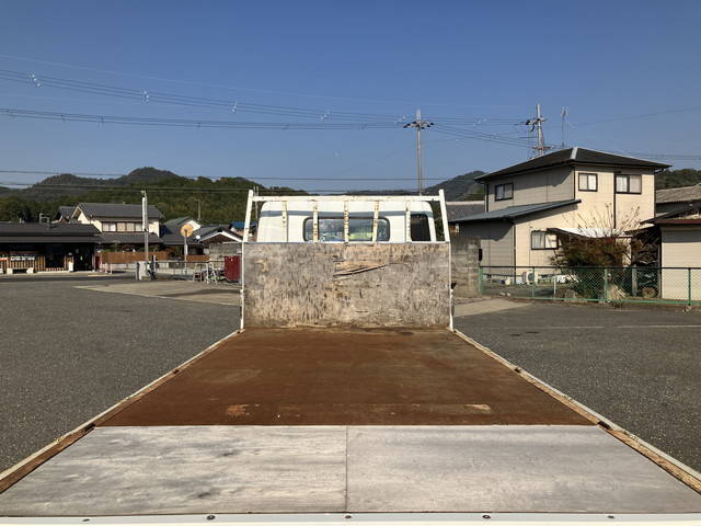 三菱ふそうキャンター平ボディ小型（2t・3t）[写真12]