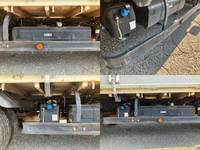 三菱ふそうキャンター平ボディ小型（2t・3t）[写真17]