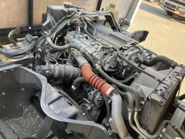 三菱ふそうキャンター平ボディ小型（2t・3t）[写真22]