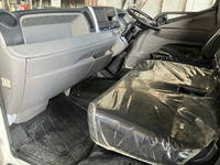 三菱ふそうキャンター平ボディ小型（2t・3t）[写真30]