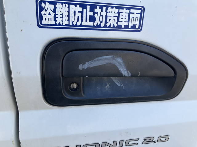 三菱ふそうキャンター平ボディ小型（2t・3t）[写真38]