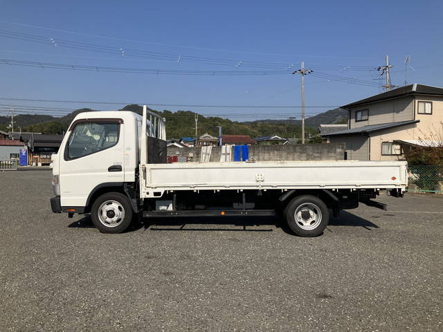 三菱ふそうキャンター平ボディ小型（2t・3t）[写真05]