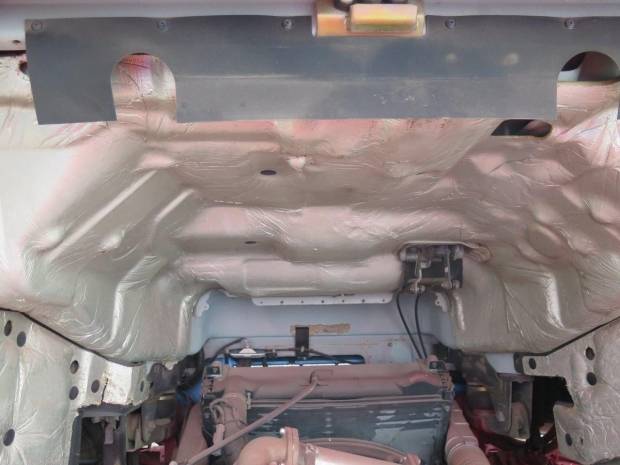 いすゞギガセルフクレーン4段大型（10t）[写真16]