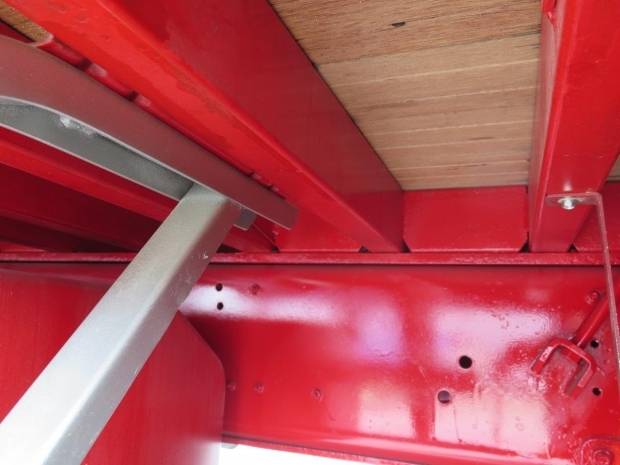 いすゞギガセルフクレーン4段大型（10t）[写真21]