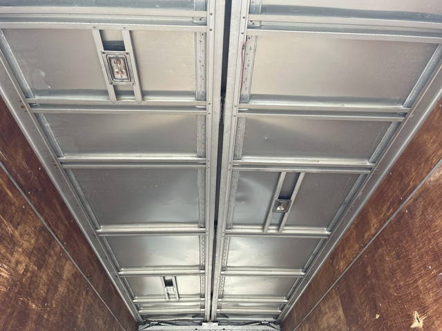 三菱ふそうキャンターアルミウイング小型（2t・3t）[写真14]