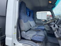 三菱ふそうキャンターアルミウイング小型（2t・3t）[写真30]